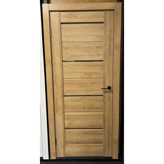 Iekšdurvis ar matētu stiklu LOREDO 04